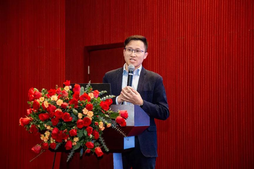 歌斐資產董事總經理郭峰